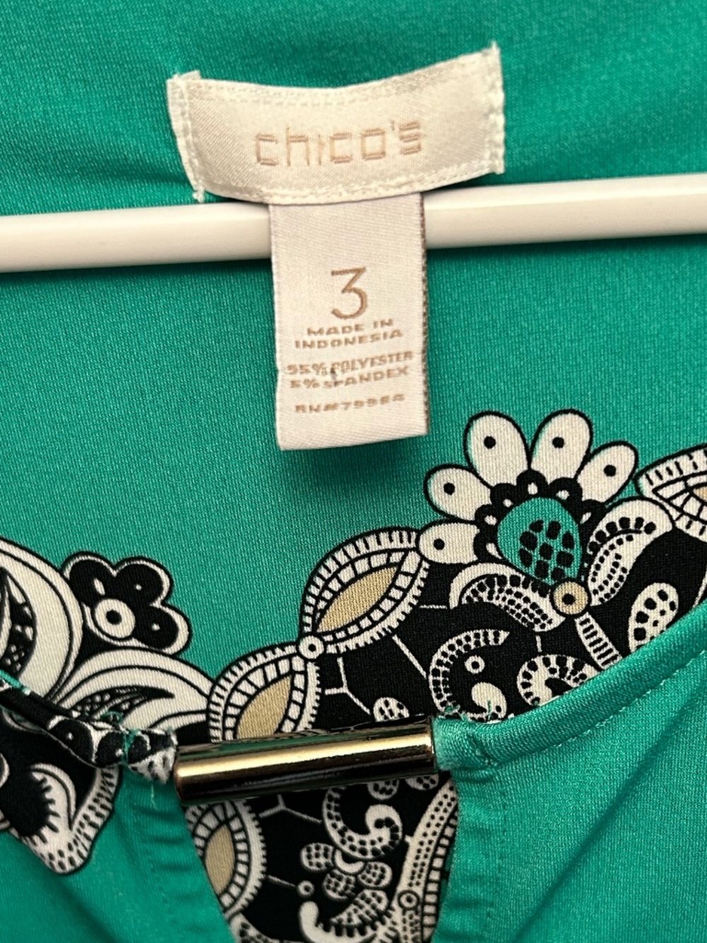 Chico's Helena Keyhold Neck Green/Black Paisley V-Notch Tunic Size 3/16/XL EUC - Picture 11 of 12